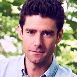 Drew Gehling